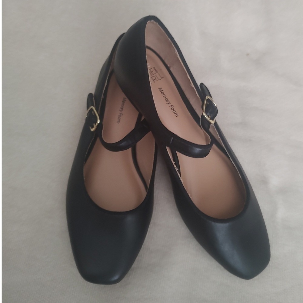 Time and Tru Mary Jane Flats Womens 10 Black Excellent‎ Memory Foam Buckle Strap